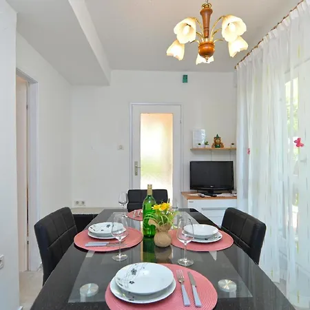 Fuer 4 Personen Ca 50 Qm In Porec, Istrien Istrische Riviera *