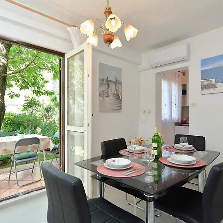 Fuer 4 Personen Ca 50 Qm In Porec, Istrien Istrische Riviera Apartment Porec