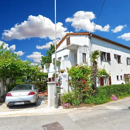 Fuer 4 Personen Ca 50 Qm In Porec, Istrien Istrische Riviera Apartment *
